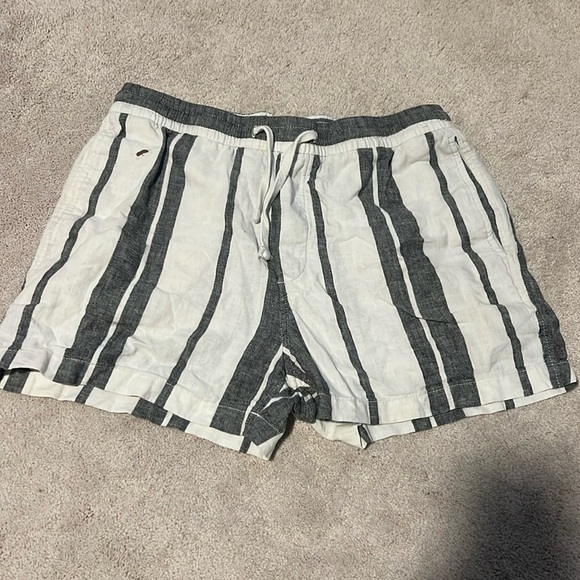 H&M Other - size small h&m striped shorts